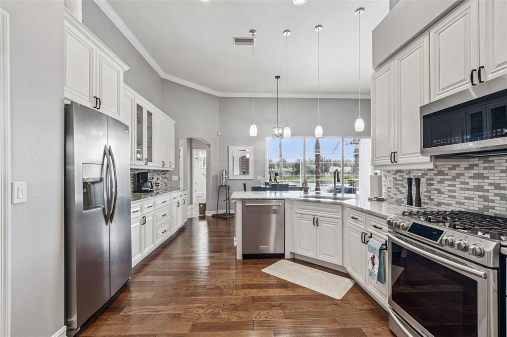 На продажу: $650,000 (4 спален, 3 ванн, 2687 Квадратных фут)