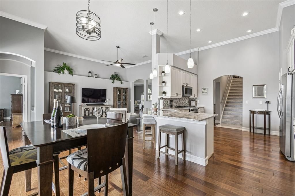 На продажу: $650,000 (4 спален, 3 ванн, 2687 Квадратных фут)