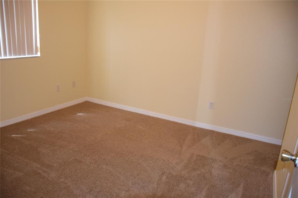 出租: $1,149 (2 贝兹, 2 浴室, 812 平方英尺)