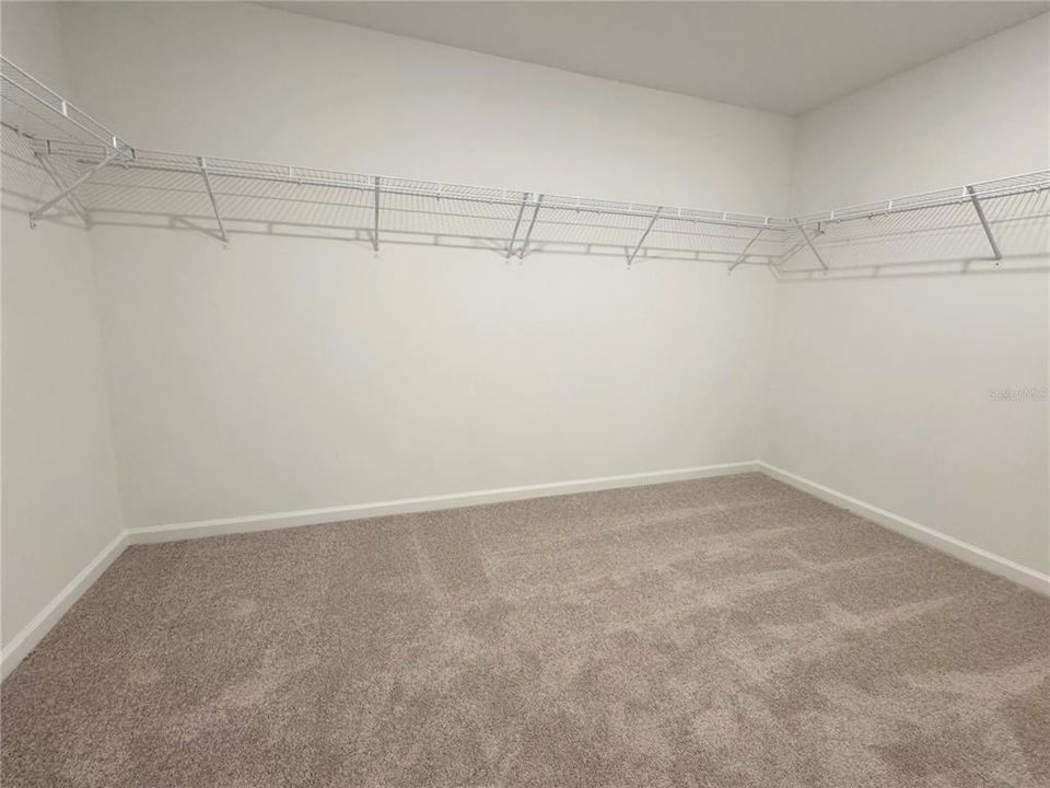 For Rent: $2,098 (4 beds, 2 baths, 1824 Square Feet)