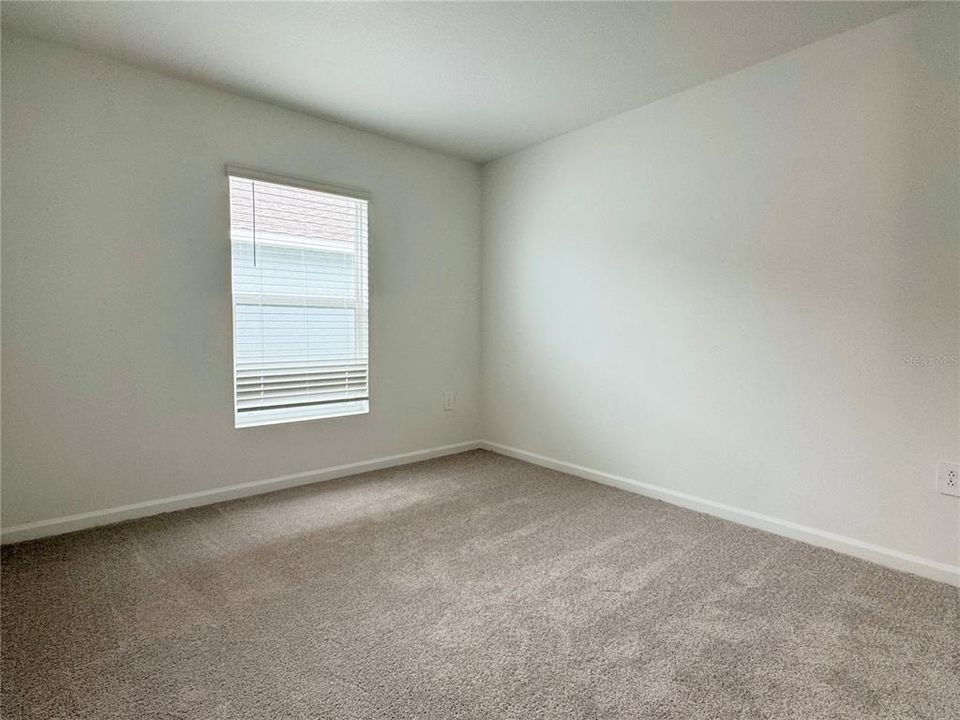 For Rent: $2,098 (4 beds, 2 baths, 1824 Square Feet)