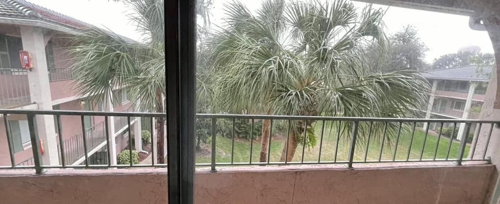 待售: $135,000 (2 贝兹, 2 浴室, 992 平方英尺)