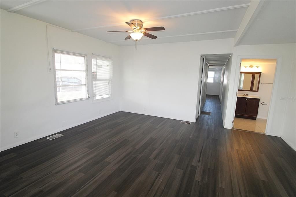 В аренду: $1,450 (3 спален, 2 ванн, 882 Квадратных фут)