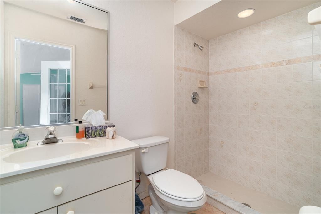 For Sale: $374,999 (3 beds, 3 baths, 2296 Square Feet)