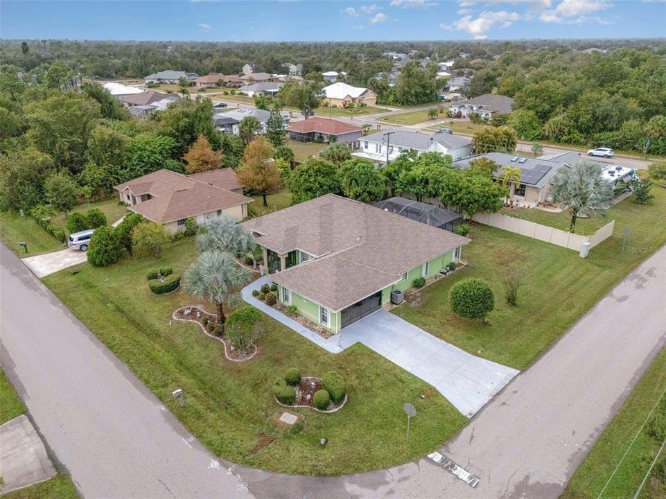 For Sale: $374,999 (3 beds, 3 baths, 2296 Square Feet)