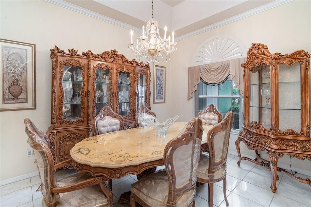 For Sale: $374,999 (3 beds, 3 baths, 2296 Square Feet)