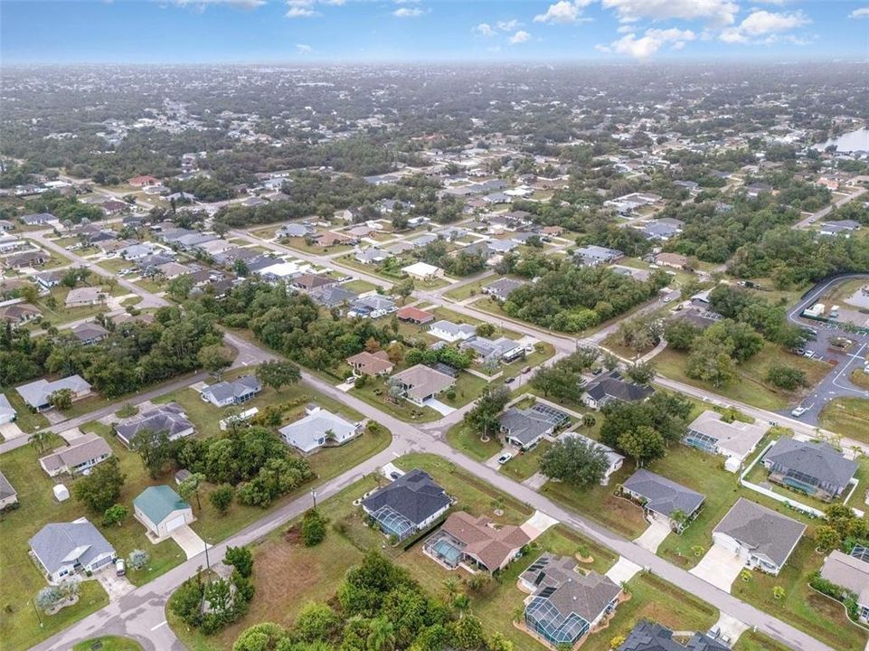 For Sale: $374,999 (3 beds, 3 baths, 2296 Square Feet)