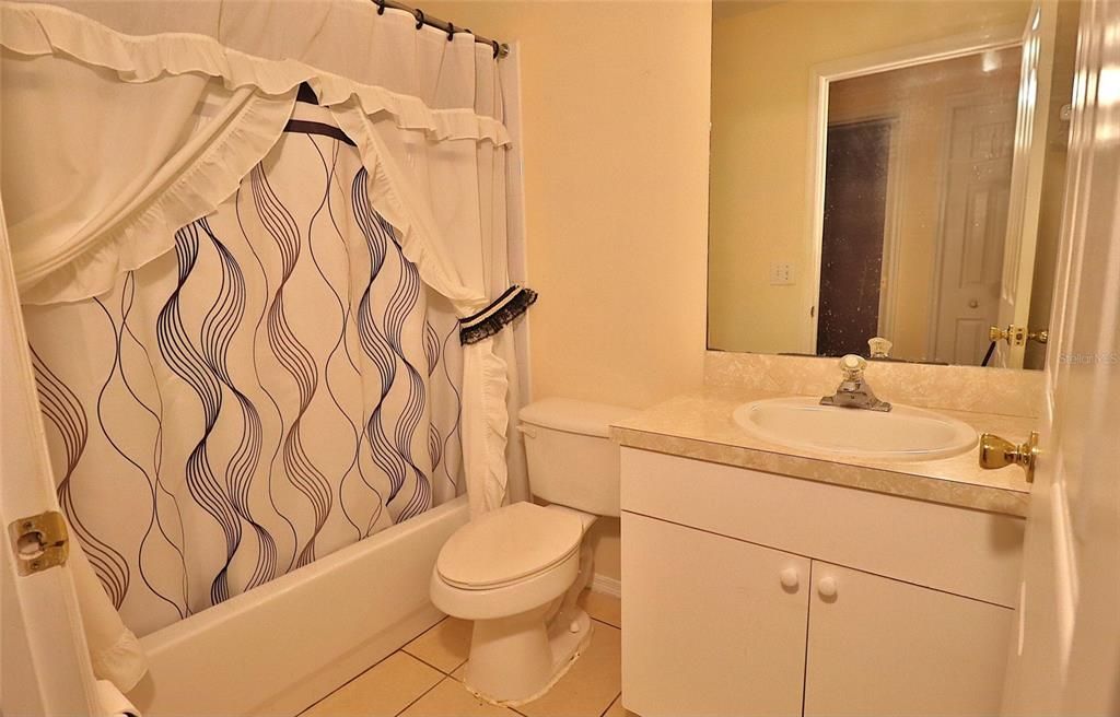 For Sale: $390,000 (3 beds, 2 baths, 1339 Square Feet)