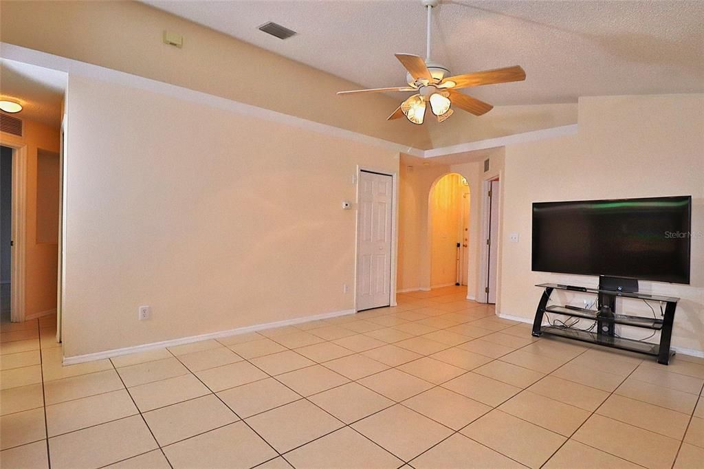 For Sale: $390,000 (3 beds, 2 baths, 1339 Square Feet)