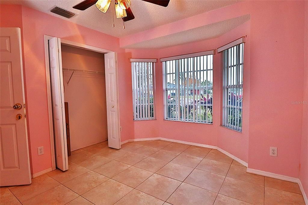 For Sale: $390,000 (3 beds, 2 baths, 1339 Square Feet)