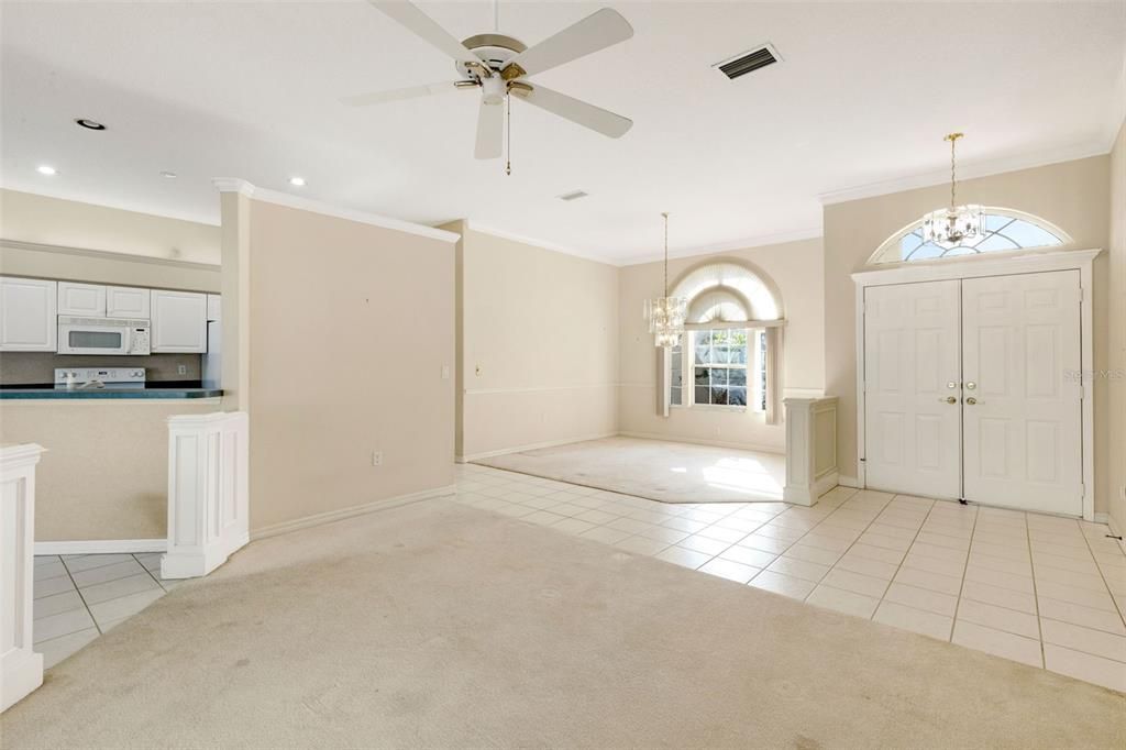 En Venta: $449,000 (3 camas, 2 baños, 2022 Pies cuadrados)