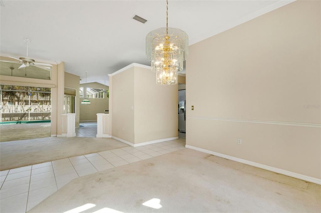 En Venta: $449,000 (3 camas, 2 baños, 2022 Pies cuadrados)