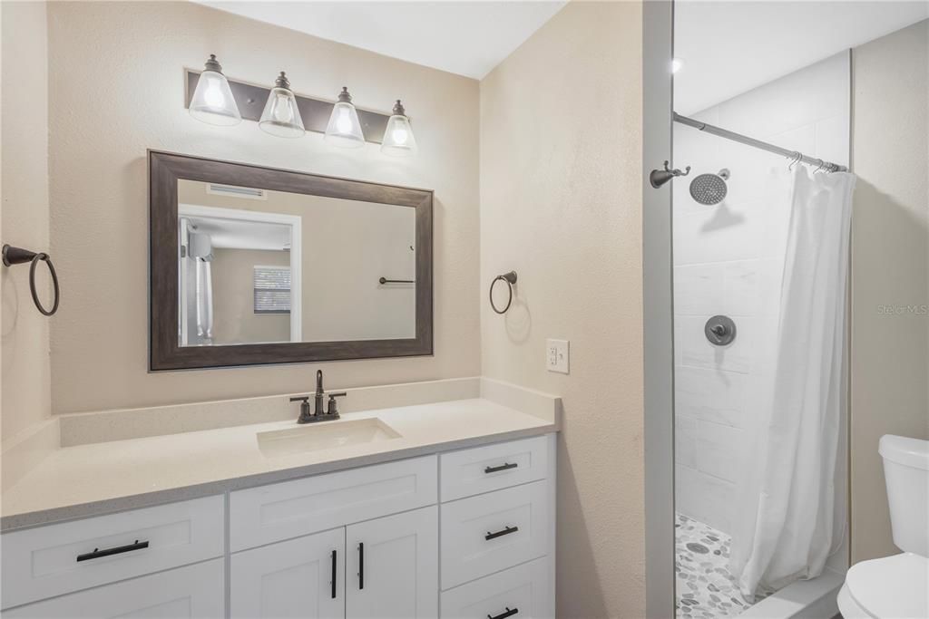 待售: $469,900 (4 贝兹, 2 浴室, 1340 平方英尺)