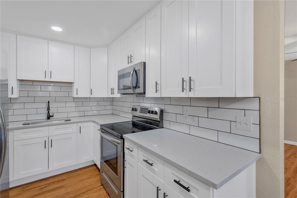 待售: $469,900 (4 贝兹, 2 浴室, 1340 平方英尺)