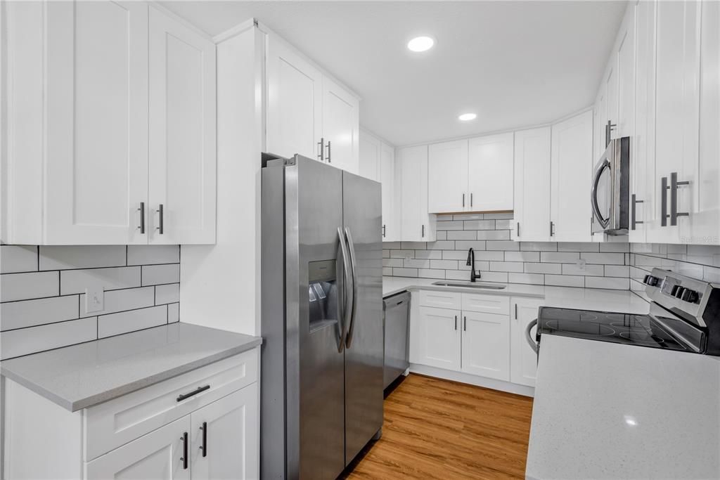 待售: $469,900 (4 贝兹, 2 浴室, 1340 平方英尺)