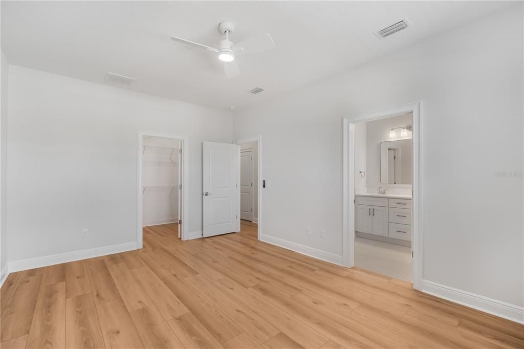 В аренду: $3,975 (3 спален, 2 ванн, 0 Квадратных фут)