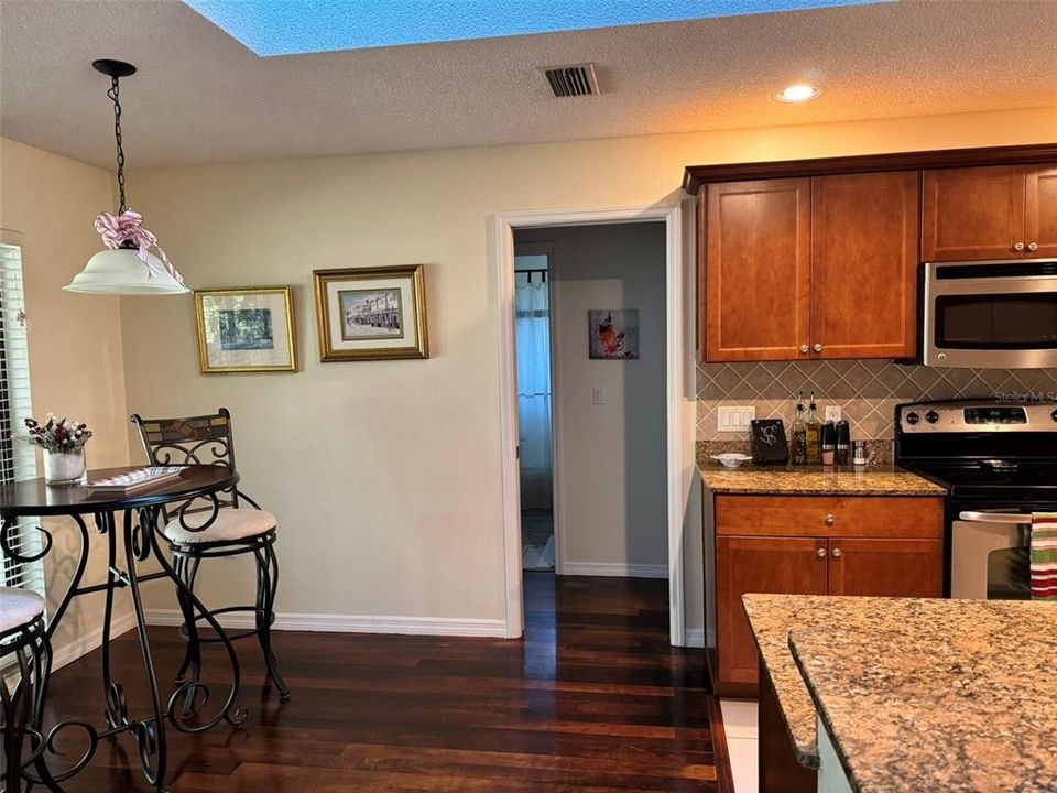 En Renta: $3,295 (3 camas, 2 baños, 1614 Pies cuadrados)