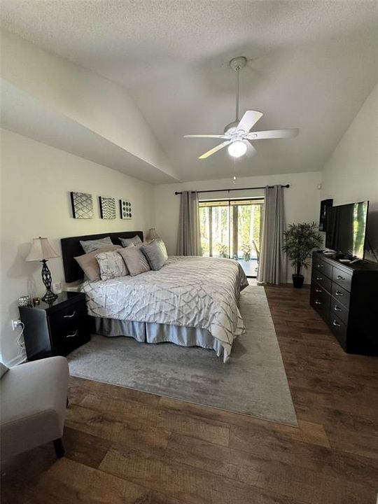 En Renta: $3,295 (3 camas, 2 baños, 1614 Pies cuadrados)