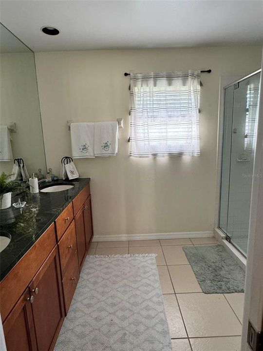 En Renta: $3,295 (3 camas, 2 baños, 1614 Pies cuadrados)