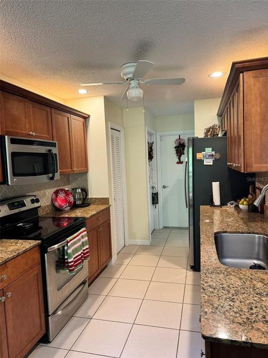 En Renta: $3,295 (3 camas, 2 baños, 1614 Pies cuadrados)