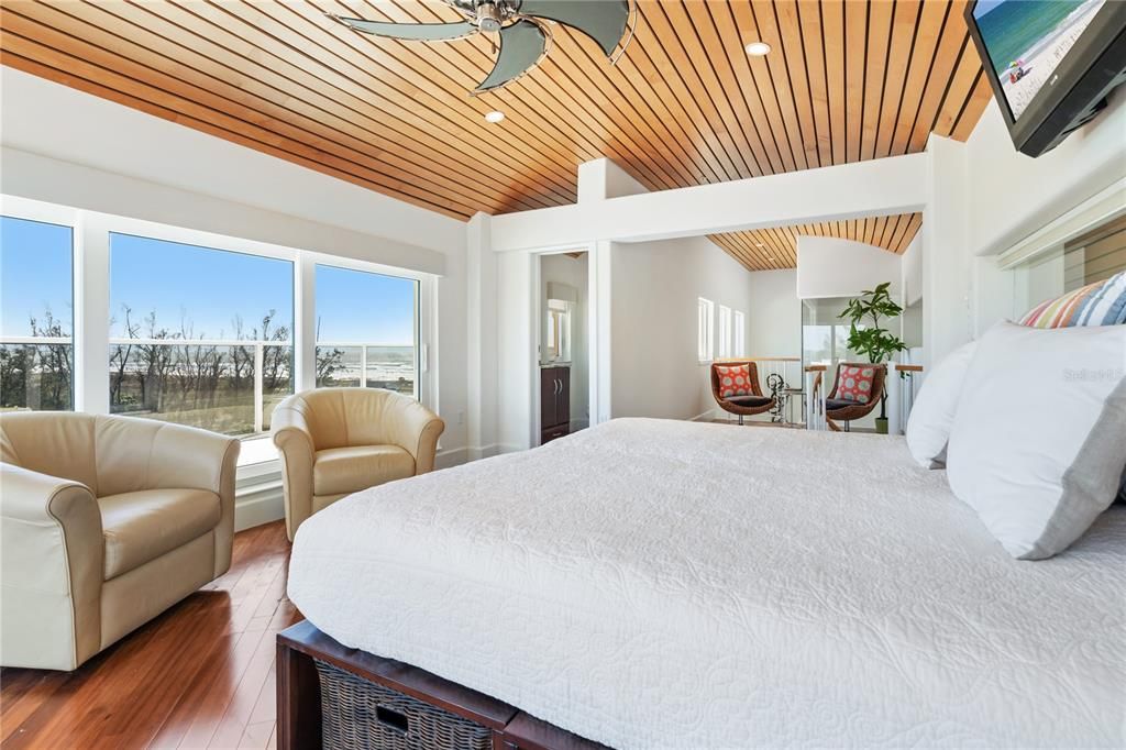 For Sale: $5,000,000 (3 beds, 3 baths, 2750 Square Feet)