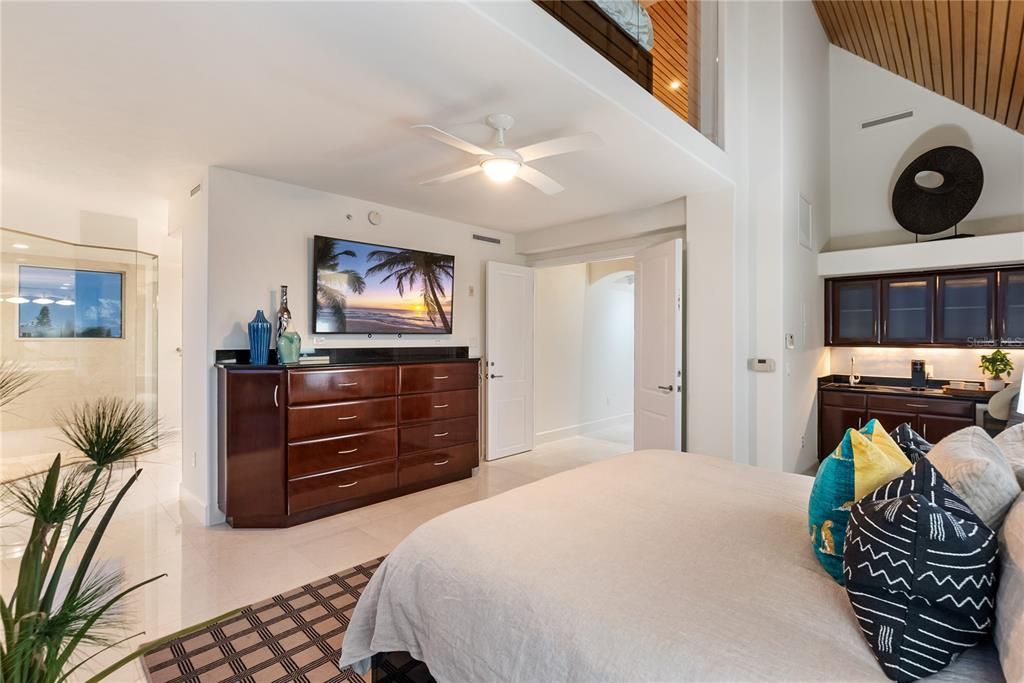 For Sale: $5,000,000 (3 beds, 3 baths, 2750 Square Feet)