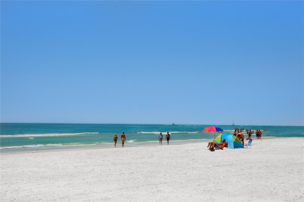 For Sale: $5,000,000 (3 beds, 3 baths, 2750 Square Feet)