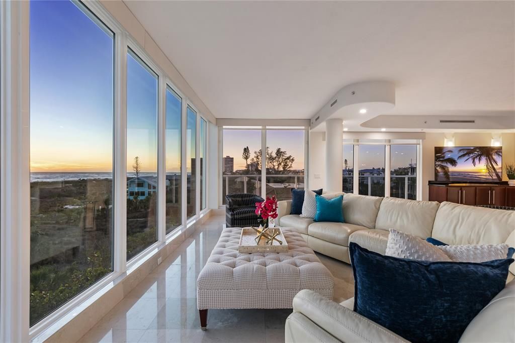 For Sale: $5,000,000 (3 beds, 3 baths, 2750 Square Feet)