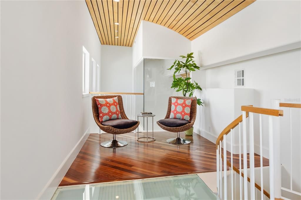 For Sale: $5,000,000 (3 beds, 3 baths, 2750 Square Feet)