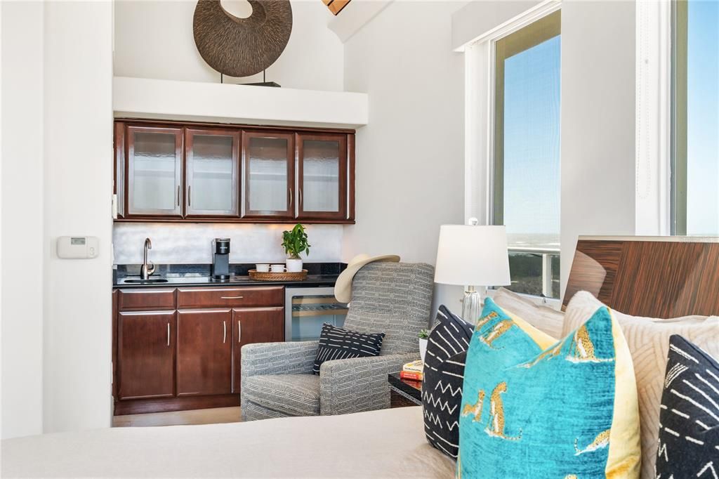 For Sale: $5,000,000 (3 beds, 3 baths, 2750 Square Feet)