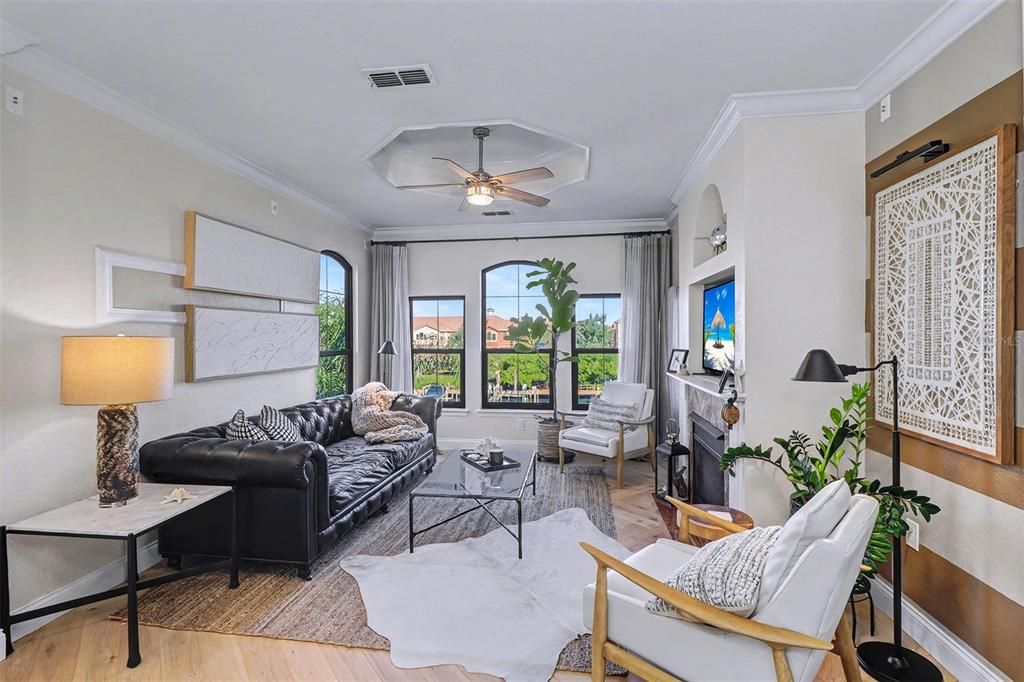 待售: $349,950 (1 贝兹, 1 浴室, 1079 平方英尺)