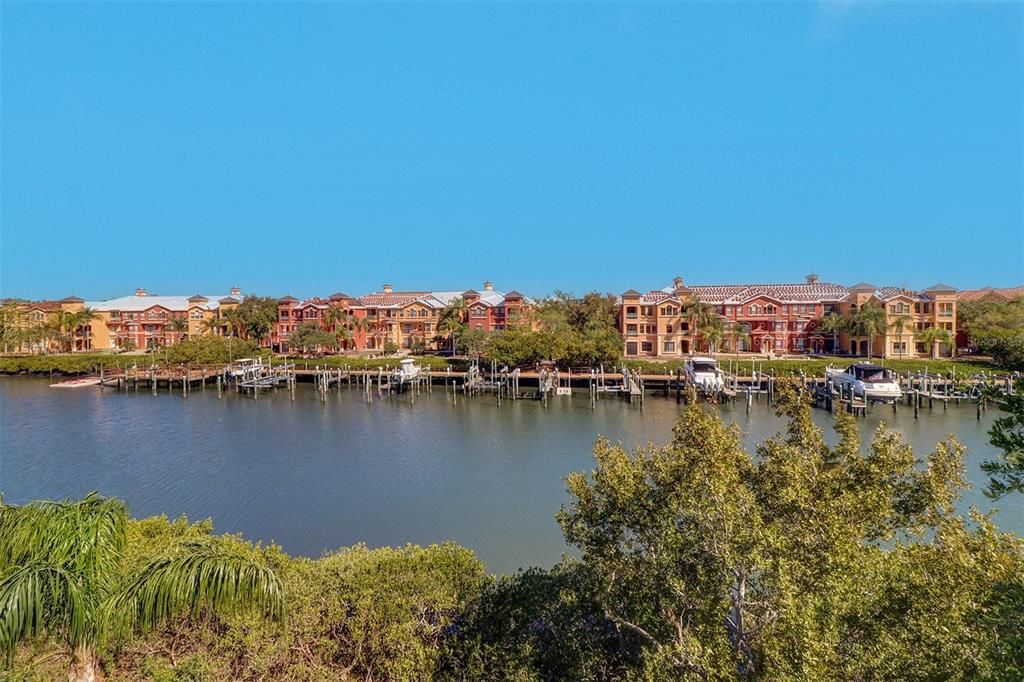 待售: $349,950 (1 贝兹, 1 浴室, 1079 平方英尺)