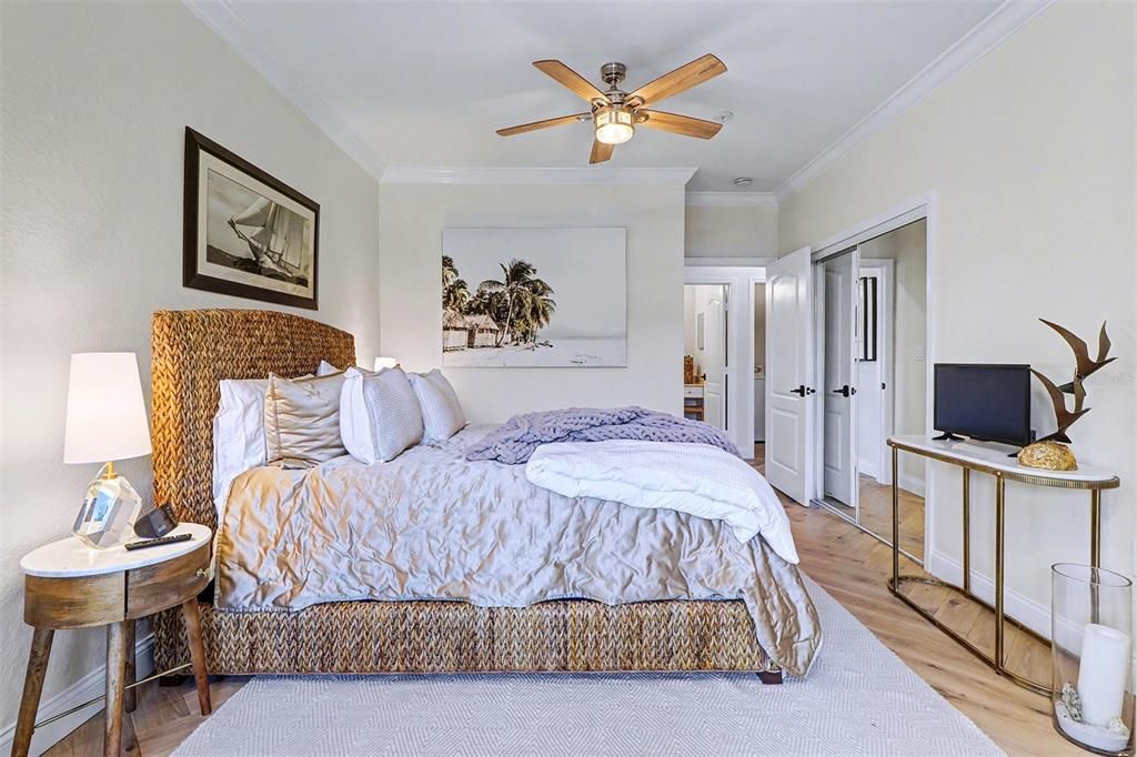 待售: $349,950 (1 贝兹, 1 浴室, 1079 平方英尺)