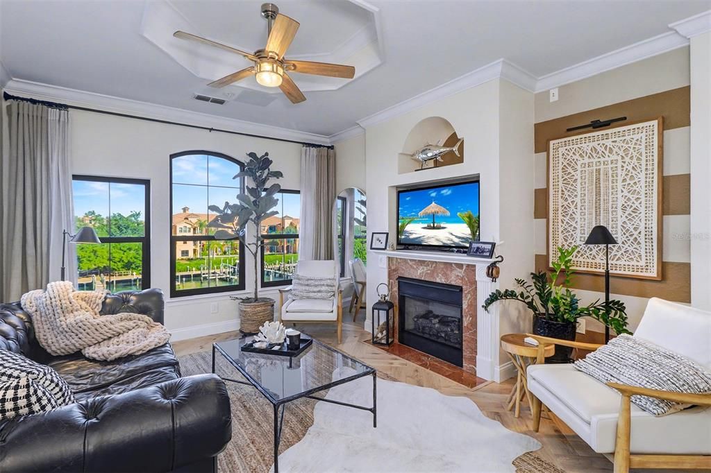 待售: $349,950 (1 贝兹, 1 浴室, 1079 平方英尺)