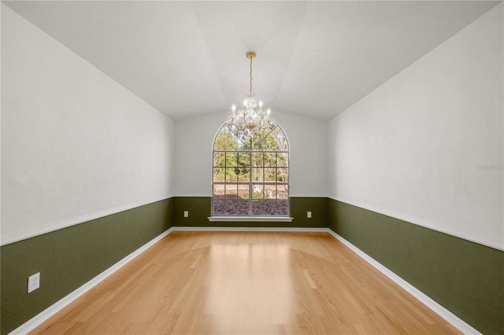 For Sale: $558,000 (4 beds, 2 baths, 2324 Square Feet)