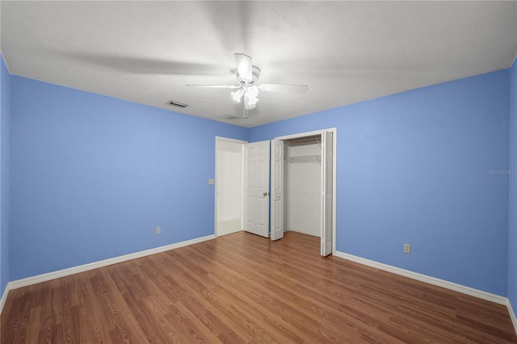 For Sale: $558,000 (4 beds, 2 baths, 2324 Square Feet)