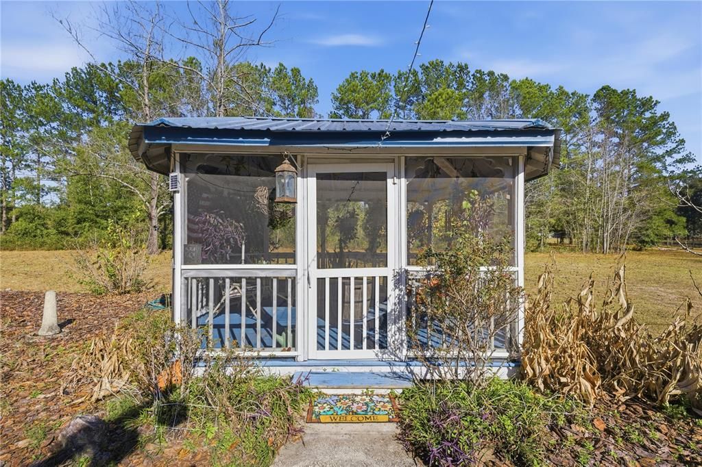 For Sale: $558,000 (4 beds, 2 baths, 2324 Square Feet)