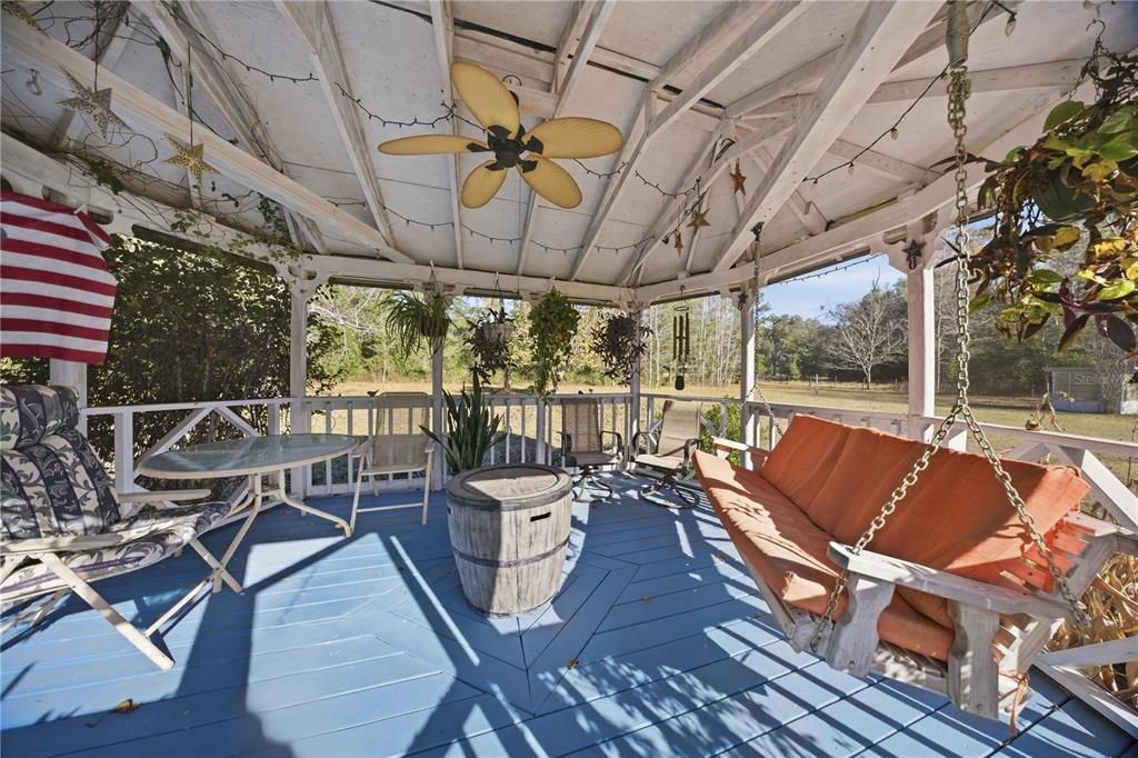 For Sale: $558,000 (4 beds, 2 baths, 2324 Square Feet)