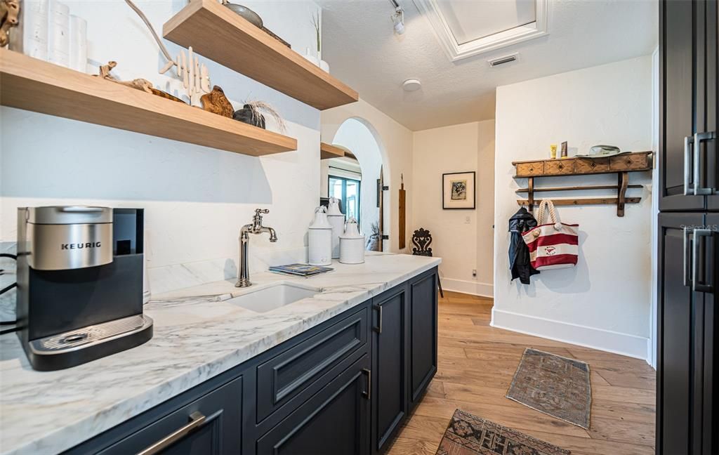 待售: $5,750,000 (5 贝兹, 4 浴室, 6032 平方英尺)