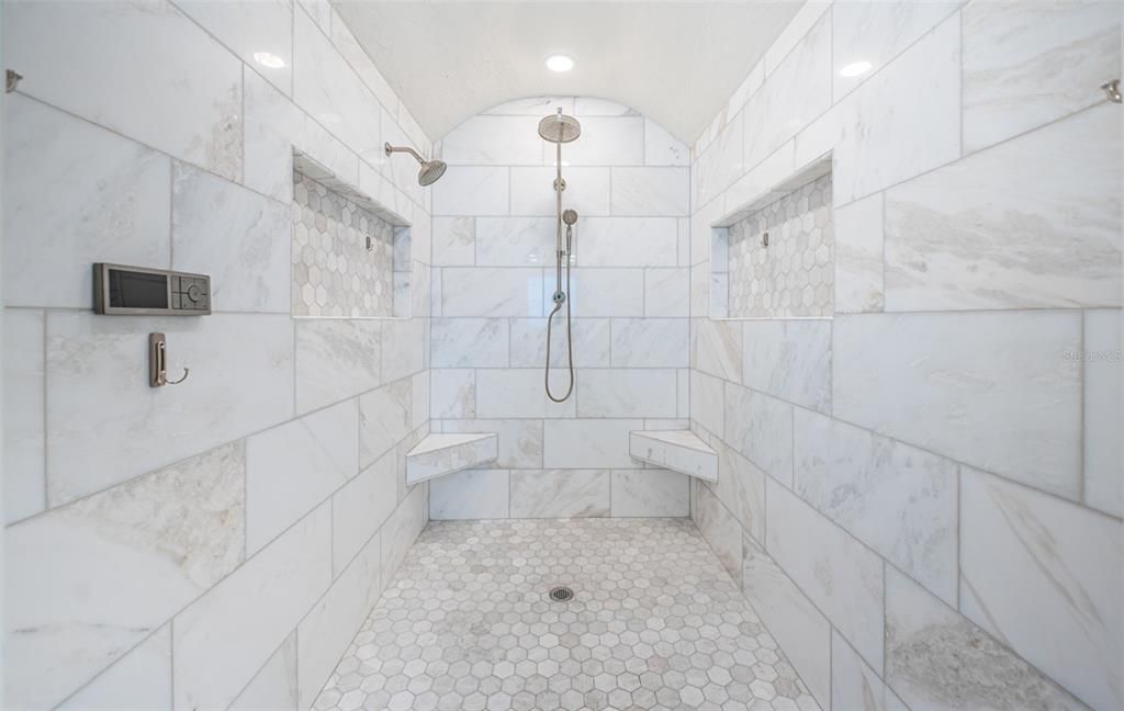 待售: $5,750,000 (5 贝兹, 4 浴室, 6032 平方英尺)