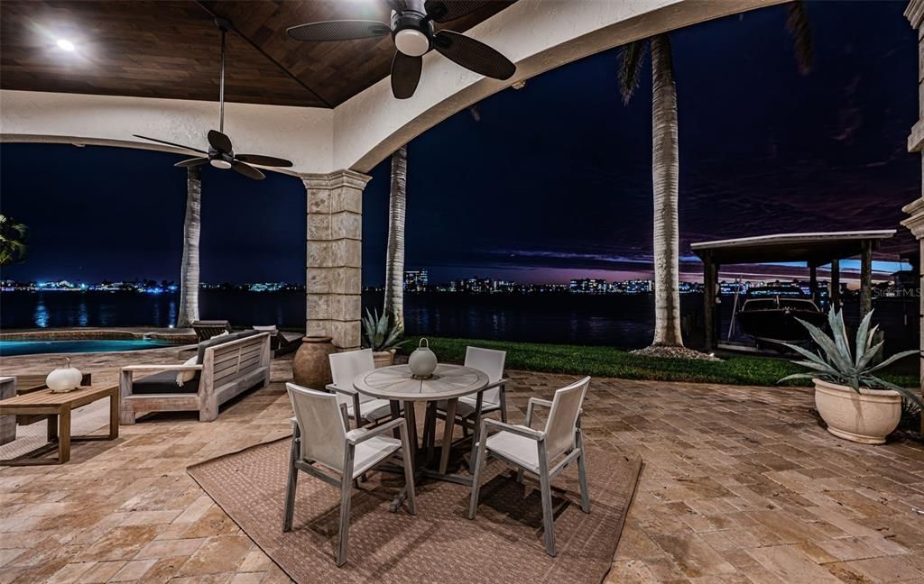 待售: $5,750,000 (5 贝兹, 4 浴室, 6032 平方英尺)