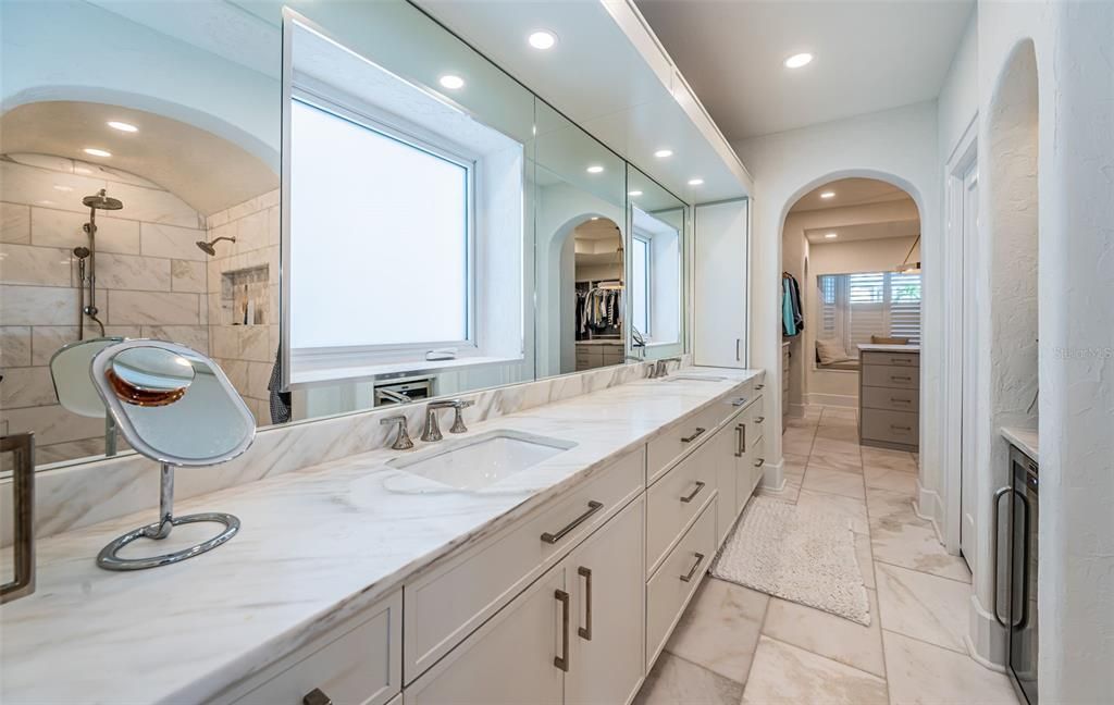 待售: $5,750,000 (5 贝兹, 4 浴室, 6032 平方英尺)