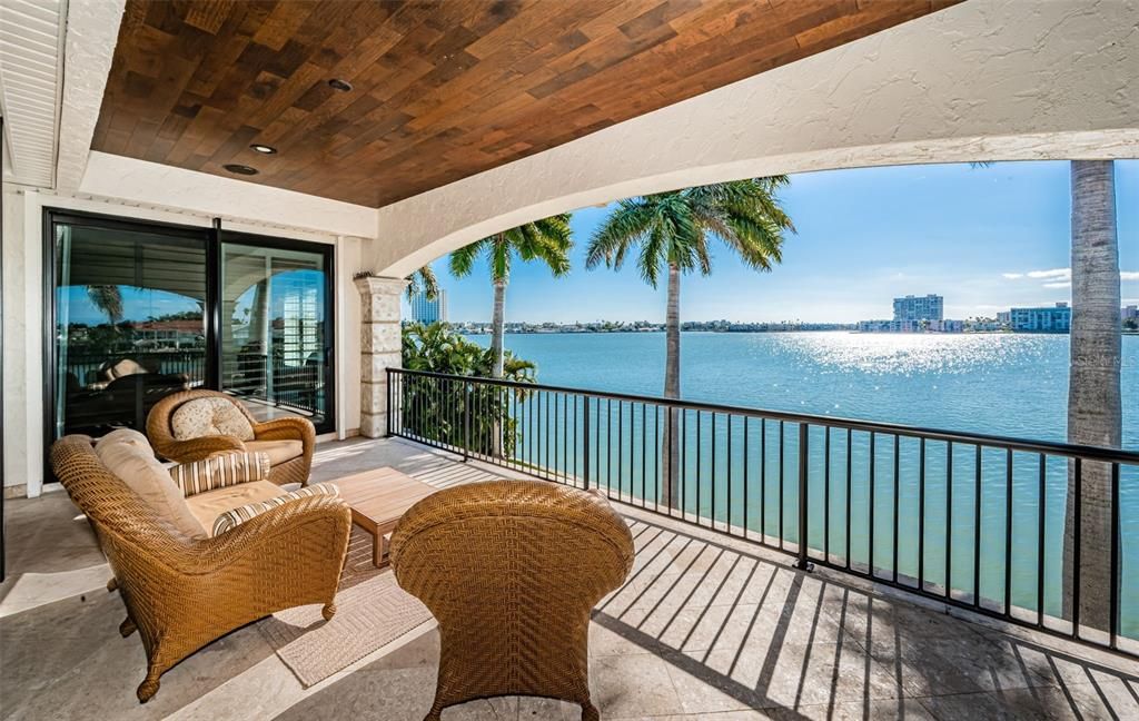 待售: $5,750,000 (5 贝兹, 4 浴室, 6032 平方英尺)