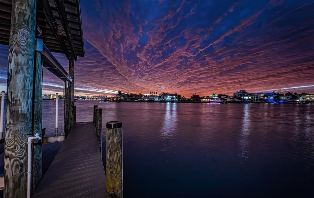 待售: $5,750,000 (5 贝兹, 4 浴室, 6032 平方英尺)