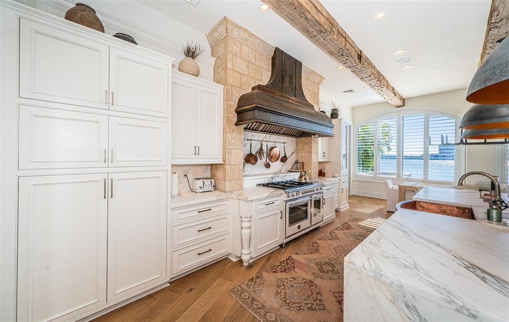 待售: $5,750,000 (5 贝兹, 4 浴室, 6032 平方英尺)