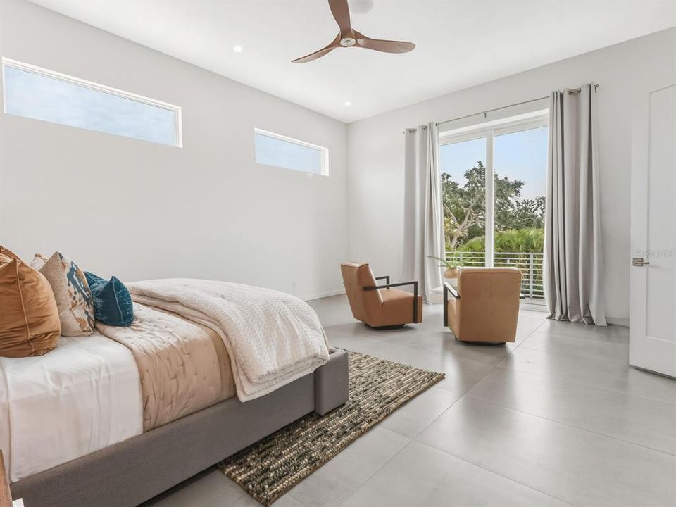 For Sale: $3,775,000 (4 beds, 4 baths, 3788 Square Feet)