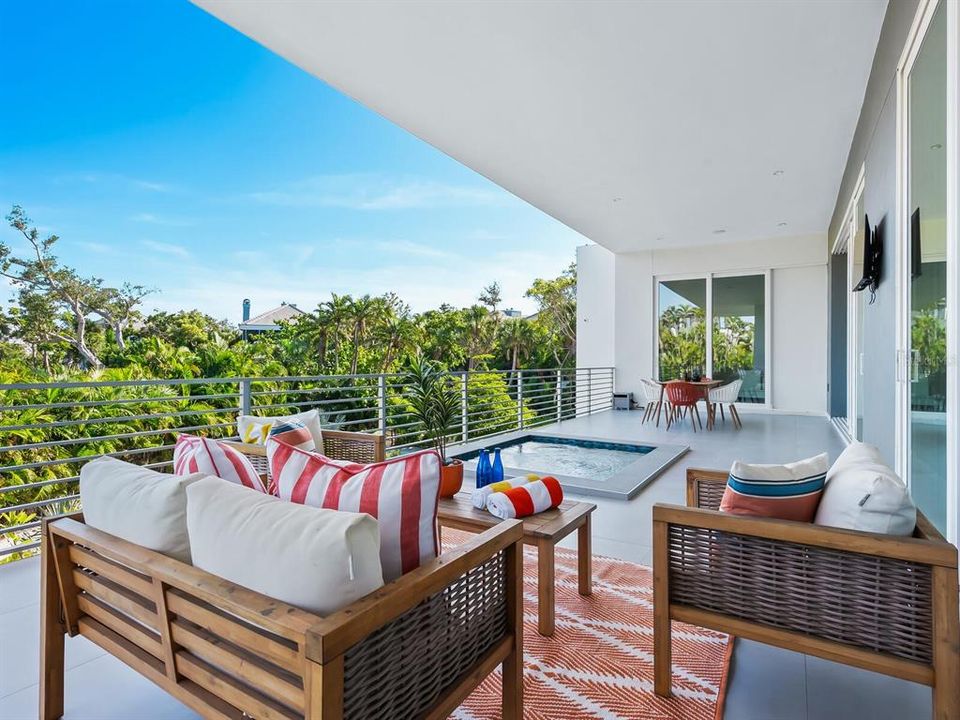 For Sale: $3,775,000 (4 beds, 4 baths, 3788 Square Feet)