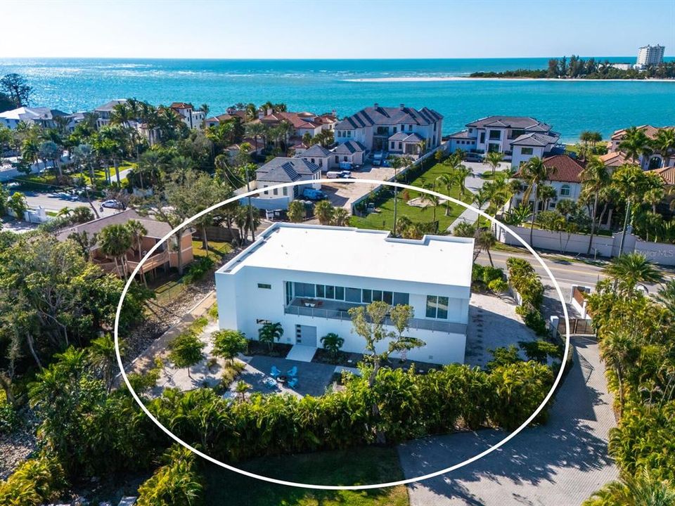 For Sale: $3,775,000 (4 beds, 4 baths, 3788 Square Feet)