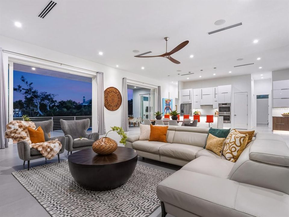 For Sale: $3,775,000 (4 beds, 4 baths, 3788 Square Feet)