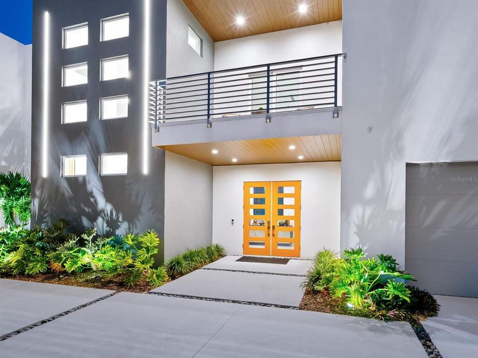 For Sale: $3,775,000 (4 beds, 4 baths, 3788 Square Feet)